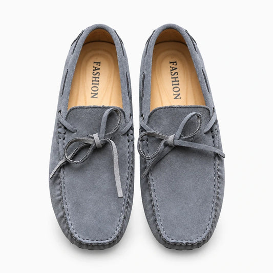 Mocassin homme en daim coloré bleu, sans lacets, à talon plat