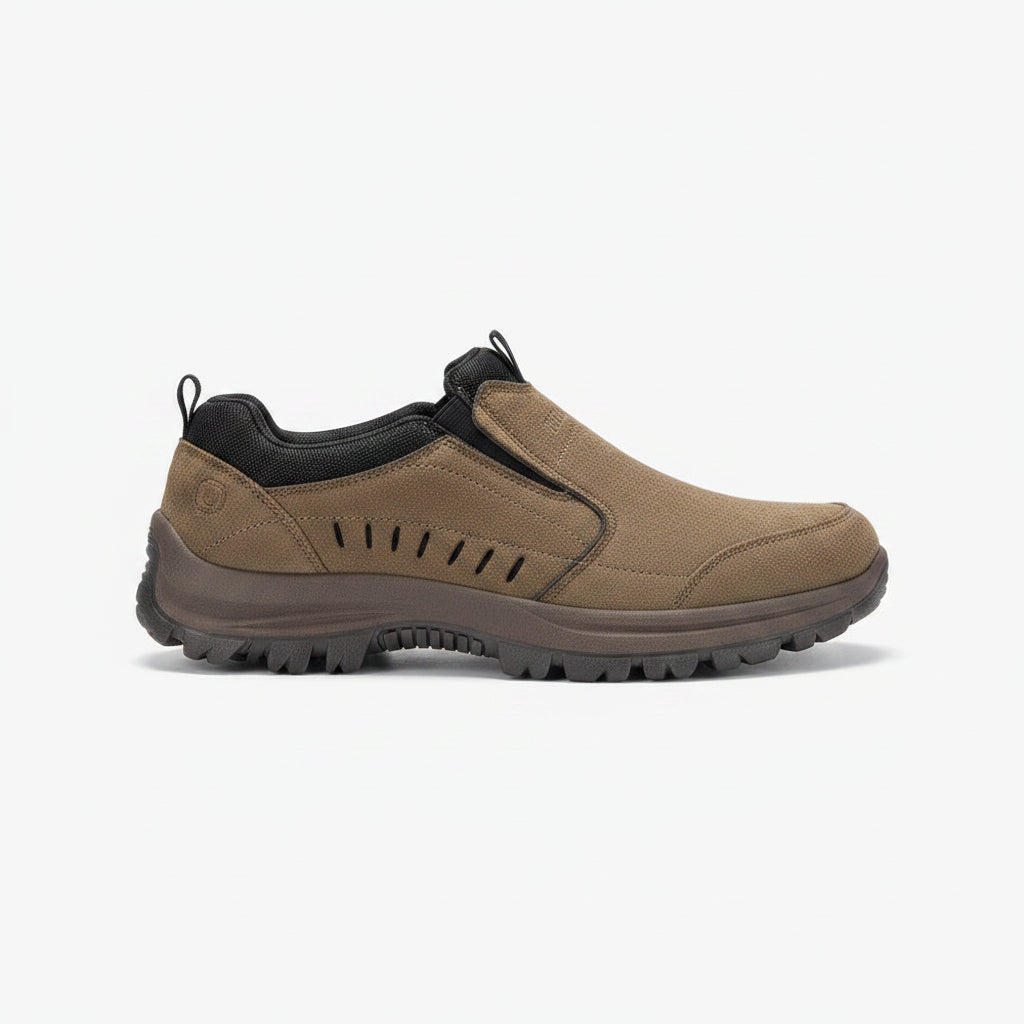 Mocassin homme Italie en cuir noir, design épuré et intemporel pour le bureau