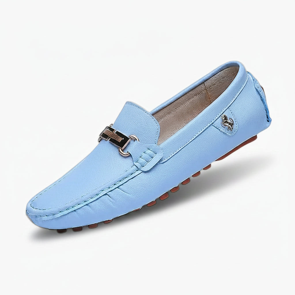 Mocassin homme luxe italien en cuir marron clair vue de profil