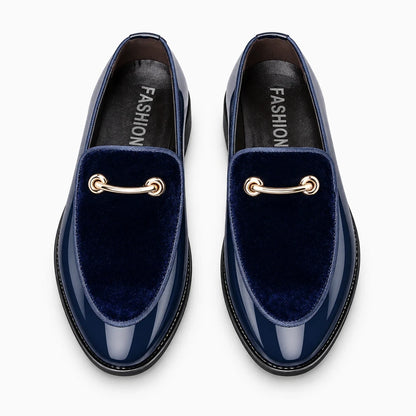 Mocassin homme outfit disponible noir profond et bleu avec chaussant confortable