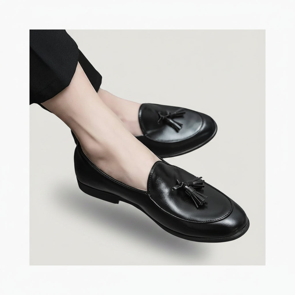Mocassin homme pompon marron avec détail de pompon décoratif à l'avant