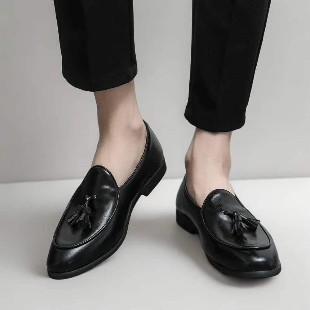 Mocassin homme à pompon détail de la semelle et du confort de port