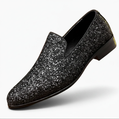 Détail du bout carré du mocassin homme, finition noire avec reflets subtils