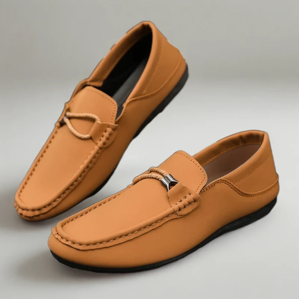 Dessus du mocassin homme promo noir souple et aéré