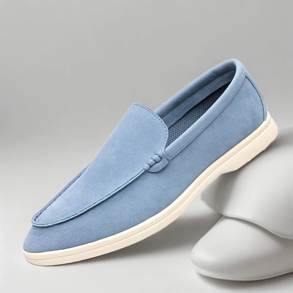 Mocassin velours homme vert sauge, détail de la matière et de la texture