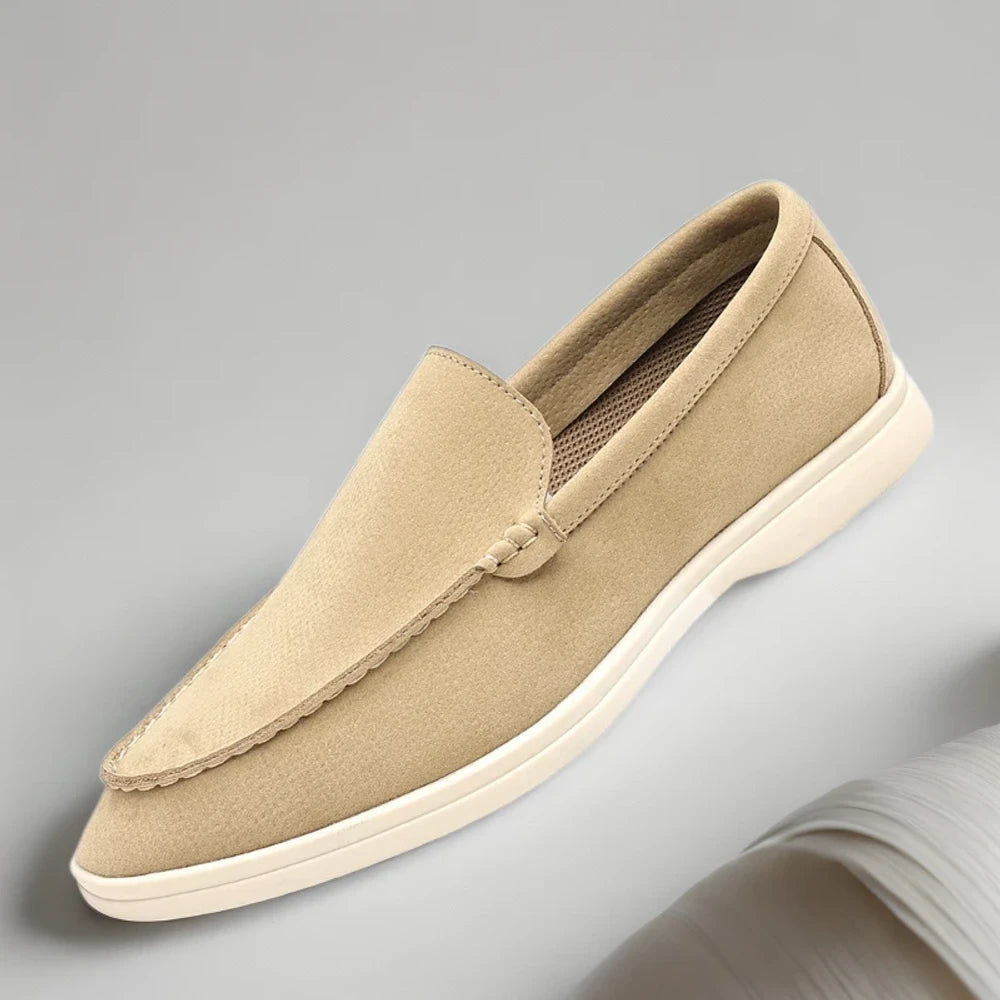 Mocassin homme velours noir élégant, chaussure complète de face