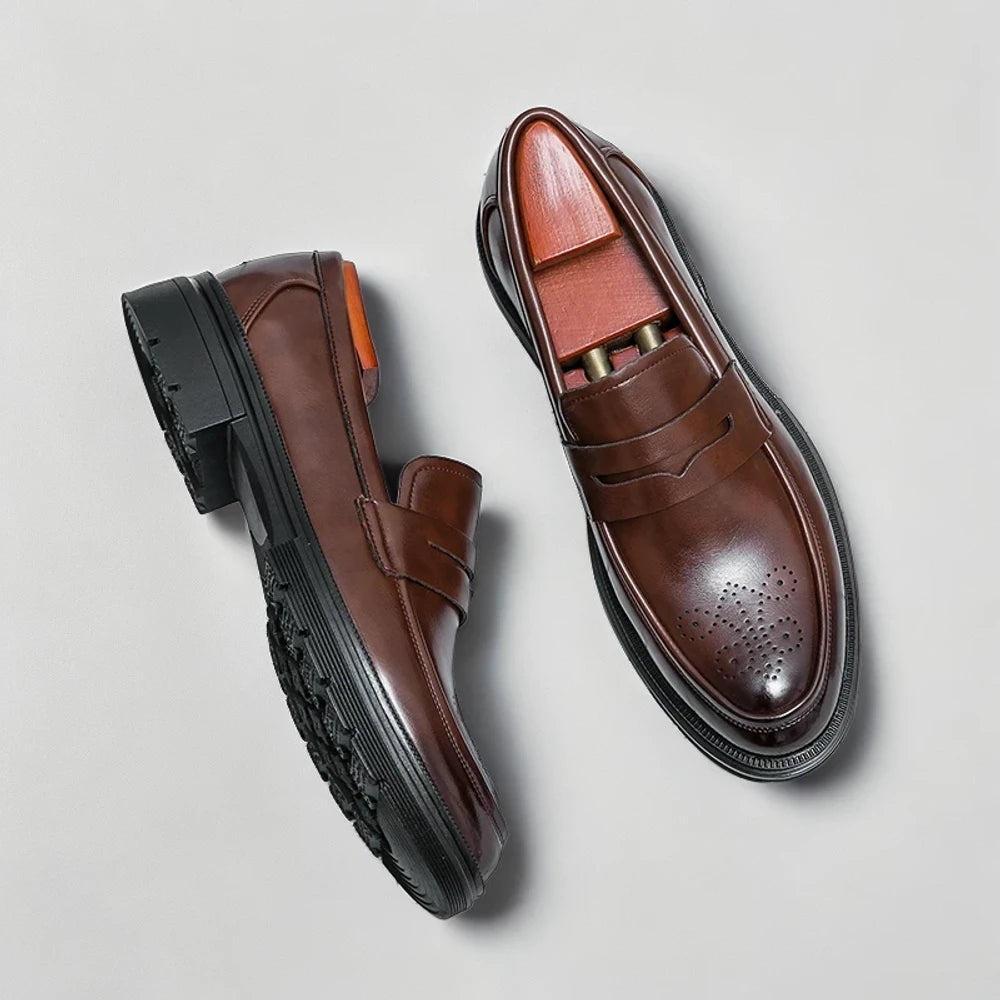 Mocassin vernis homme détail de la construction et du confort