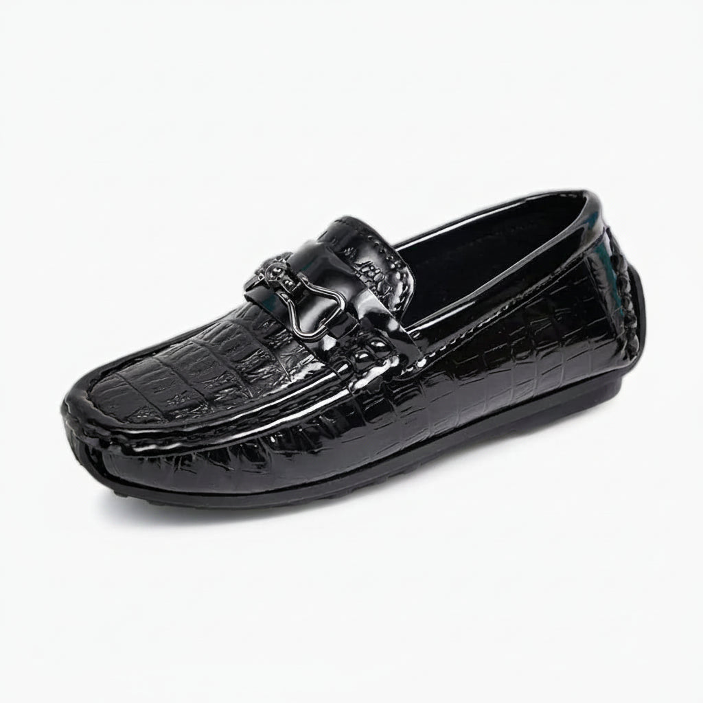 Mocassin italien enfant noir avec détail métal discret sur le dessus