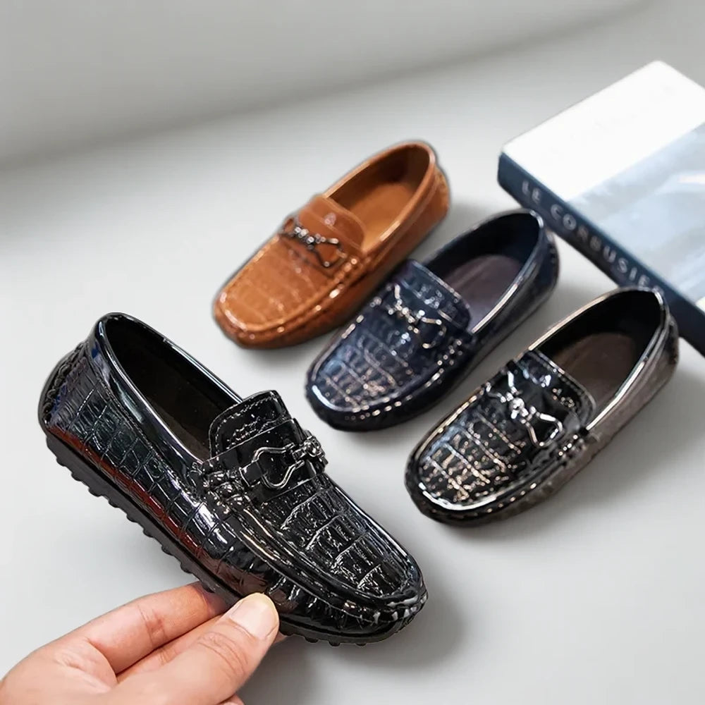 Paire de mocassins italiens noirs légère et confortable pour tous les jours