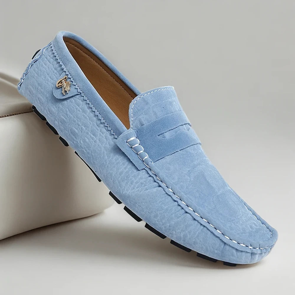 Détail du mocassin mariage rose poudré montrant la qualité de fabrication italienne