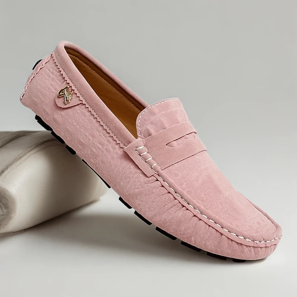 Mocassin mariage noir luxe vue de côté mettant en avant les lignes épurées