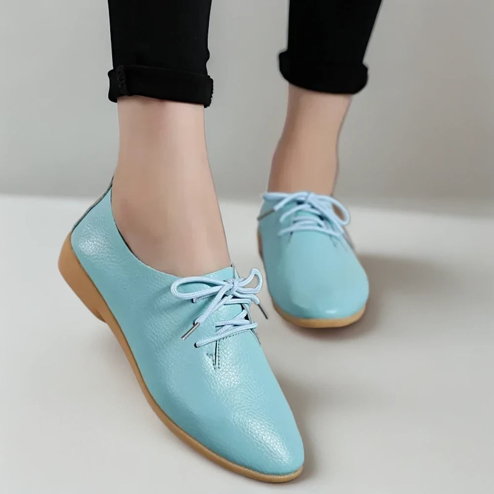 Mocassins marine femme détail de la semelle, confort immédiat