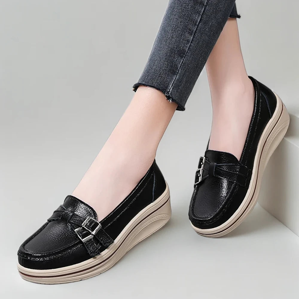 Mocassin montant femme en grande taille épousant confortablement le pied