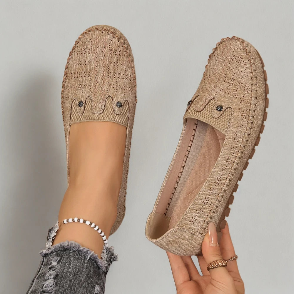 Détail de la semelle antidérapante du mocassin femme orthopédique pour la sécurité