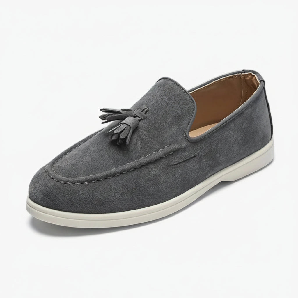 Mocassin pampille homme en daim marron avec gland élégant