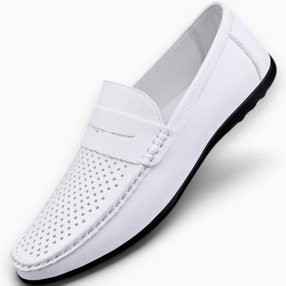 Mocassin penny homme croûte de cuir souple noir avec découpe ajourée