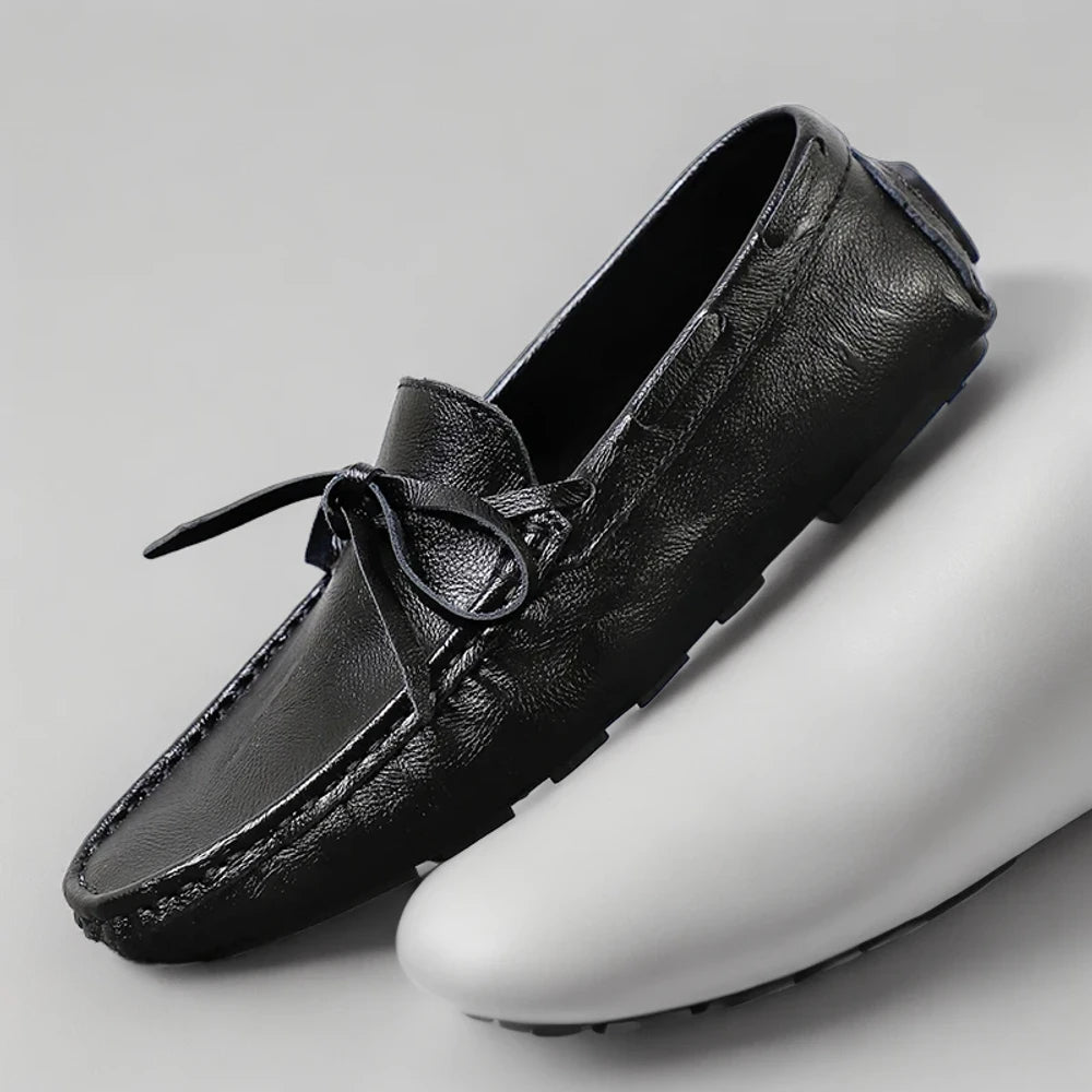Chaussure mocassin homme marron clair vue de profil semelle plate