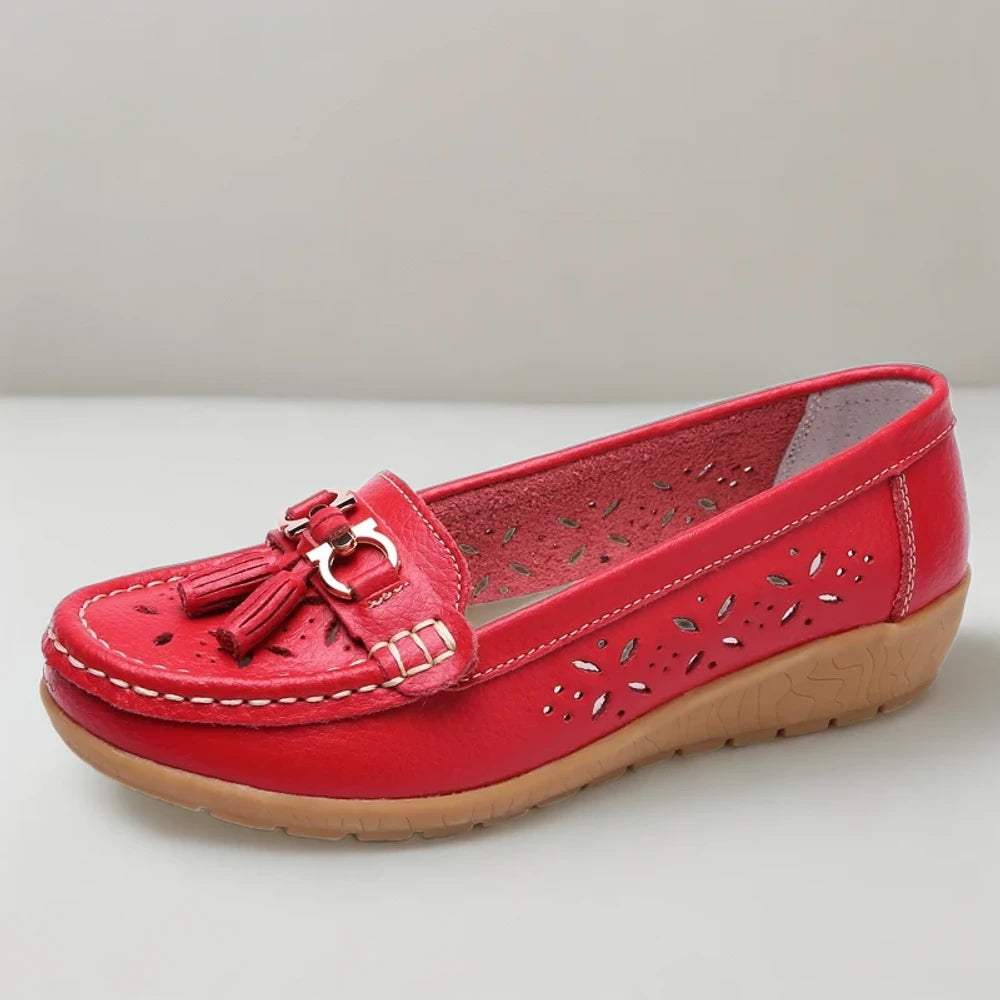 Chaussure mocassin pied large cuir vue de dessus montrant l'ajustement