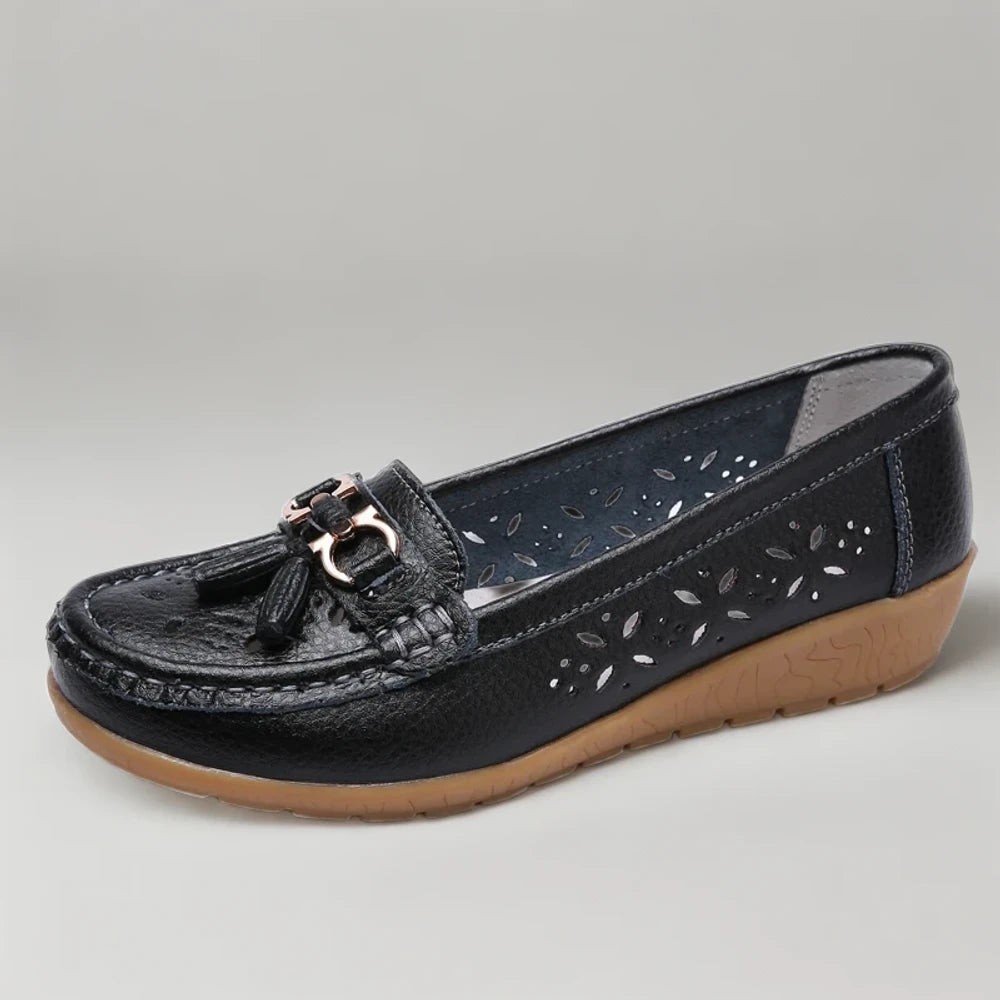 Mocassin pied large cuir classique noir intemporel pour femme