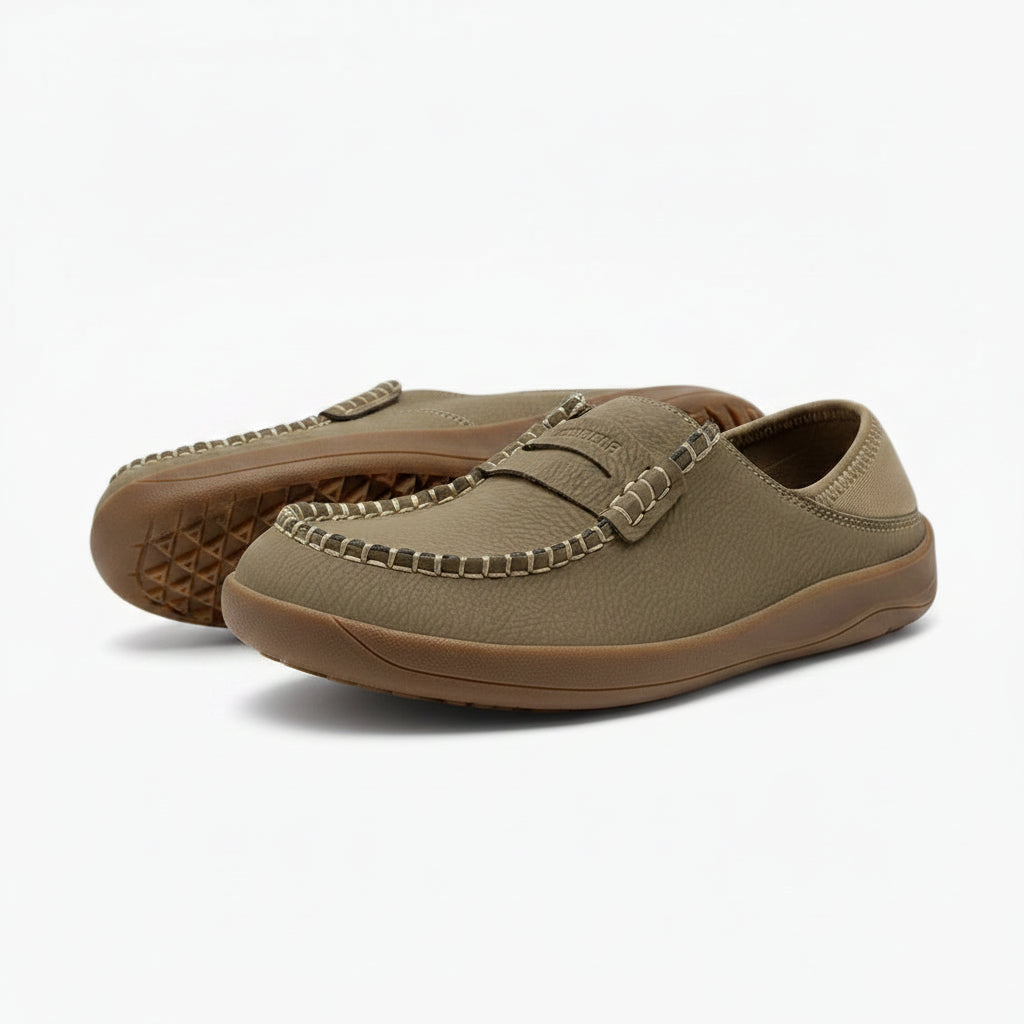 Mocassin pied large femme marron chocolat vue de dessus montrant l'ouverture généreuse