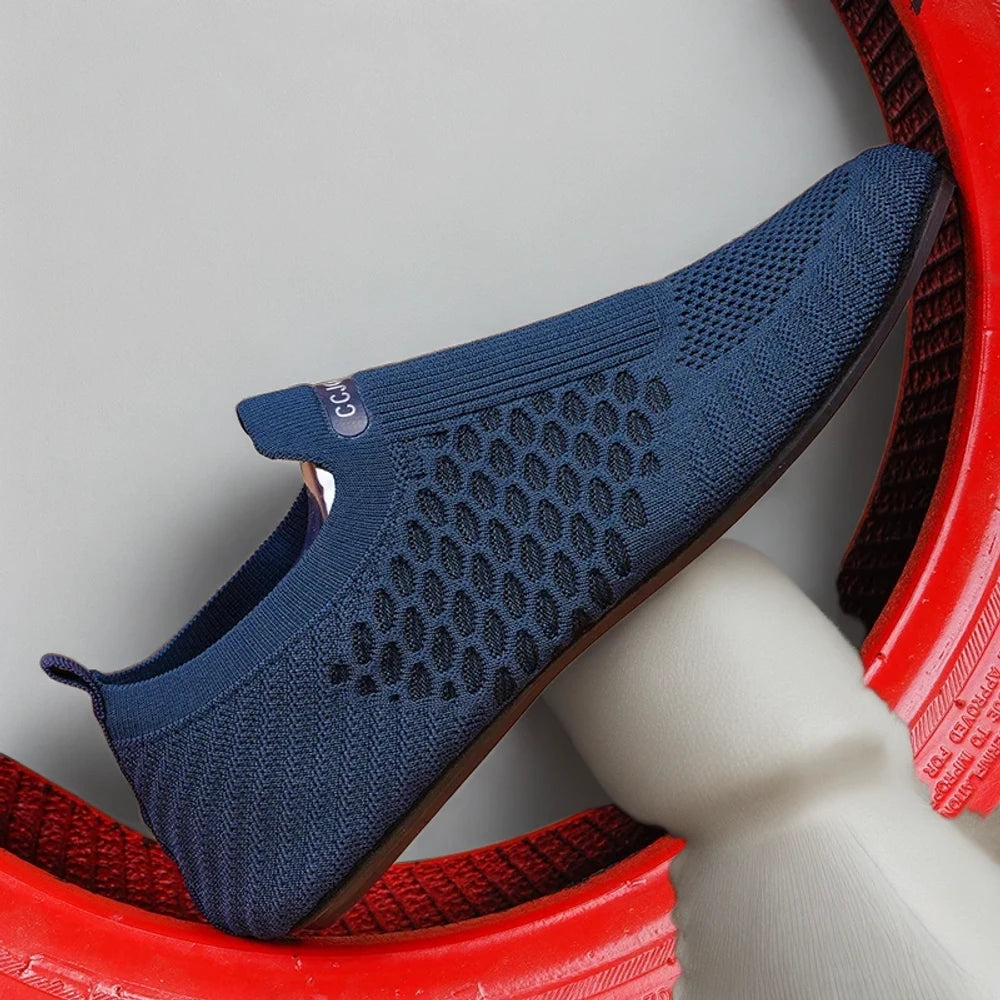 Mocassin décontracté marron foncé, design intemporel pour l'été