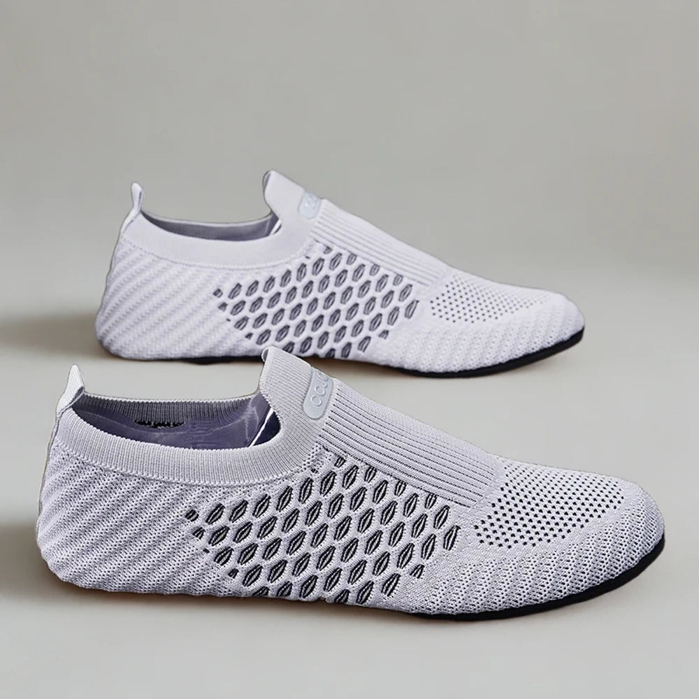 Mocassin gris textilisé enfilable sans lacets, vue de dessus
