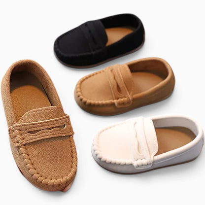 Mocassin enfant marron luxe, design polyvalent pour tous les styles