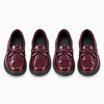 Mocassin fille vue de dessus montrant la forme arrondie épousant le pied