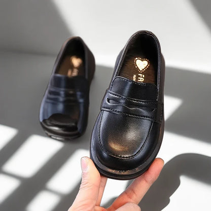 Chaussure mocassin printemps garçon au design simple et fonctionnel