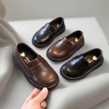 Mocassin printemps à enfilage rapide pour les petits pieds dynamiques