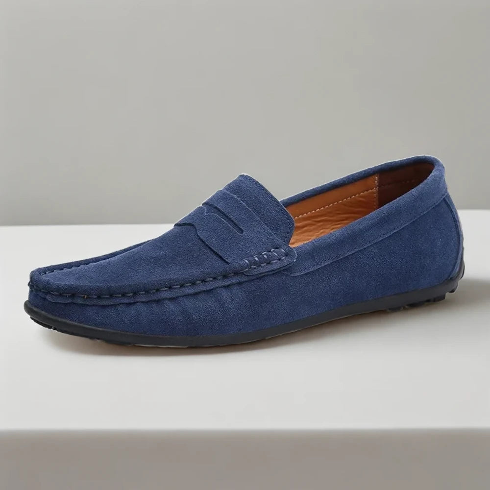 Mocassin sans chaussette noir, idéal pour la conduite avec son design ergonomique