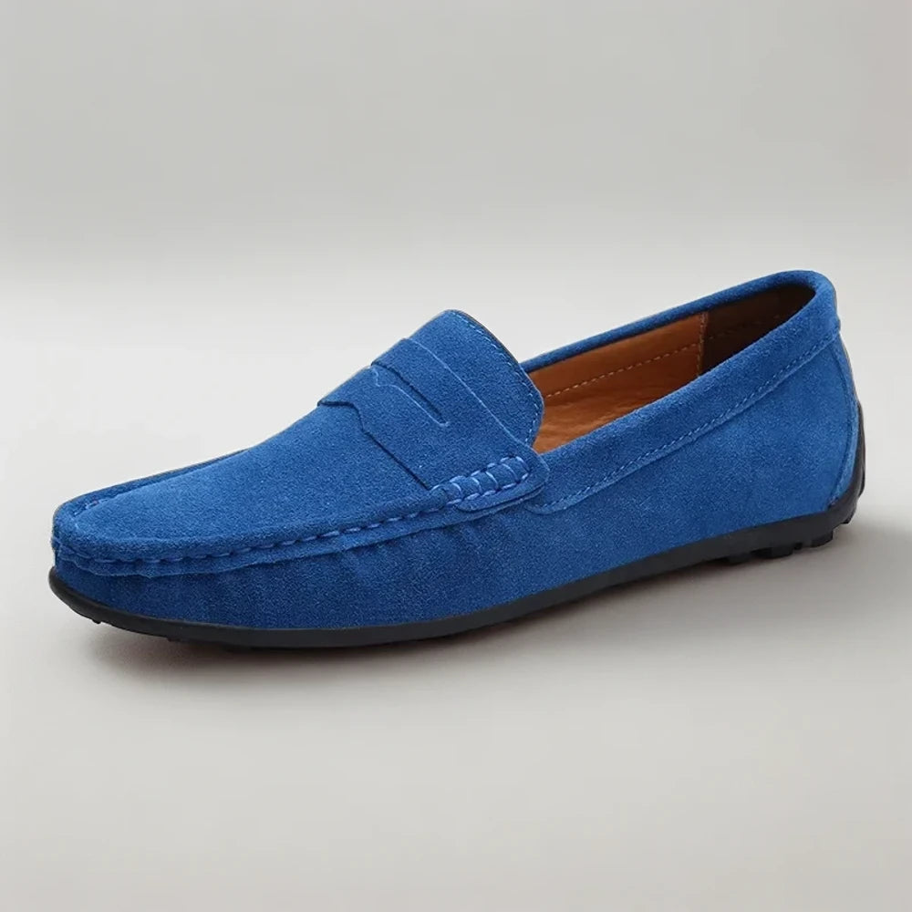 Paire de mocassins sans chaussettes en tons neutres, collection complète de teintes