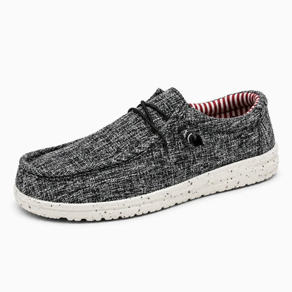 Mocassin sneaker bleu marine enfilable, détail de la maille aérée