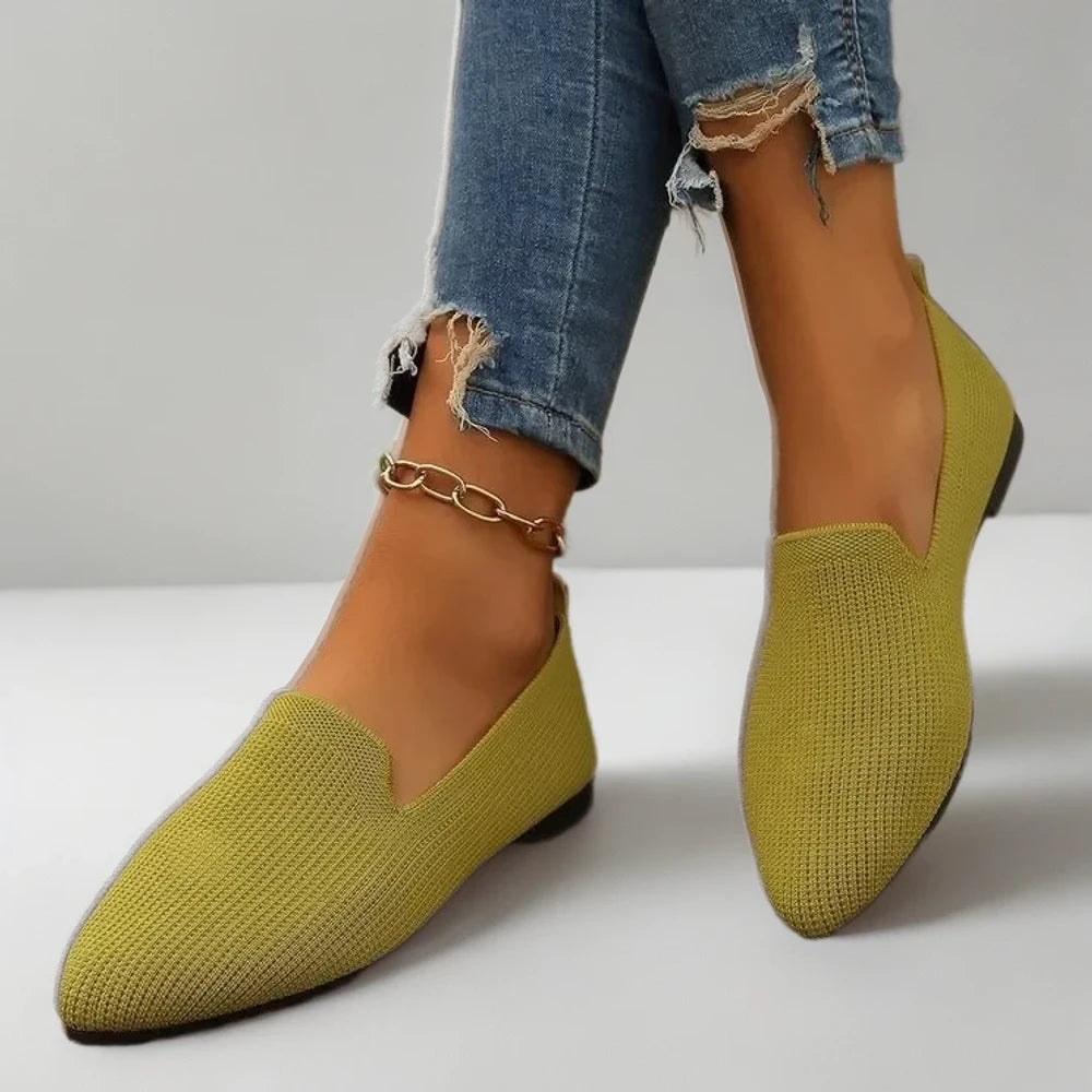 Détail de la maille douce d'un mocassin souples femme