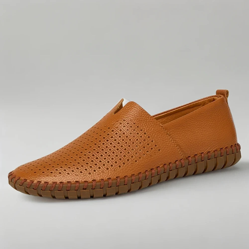 Mocassins souples homme rangés montrant la variété de coloris disponibles