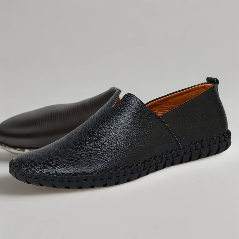 Mocassins souples homme jaune vif en situation de port quotidien