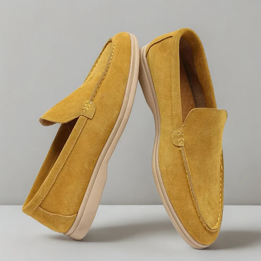 Mocassin homme suède jaune moutarde vue de face