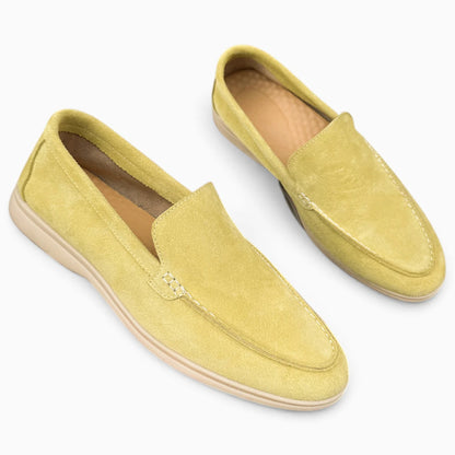 Mocassin suède homme jaune vif, profil trois-quarts