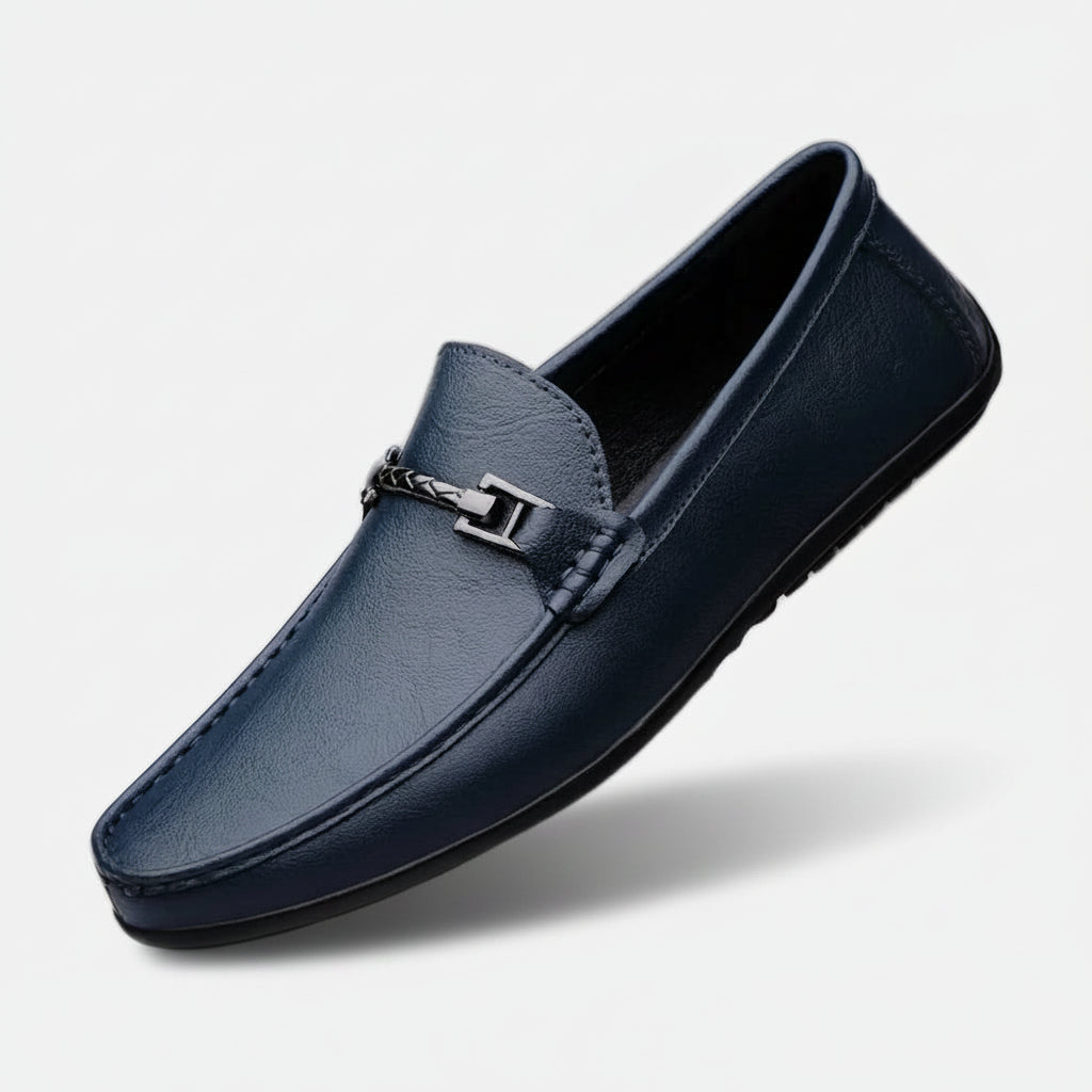 Mocassin taupe homme en cuir véritable, vue de profil