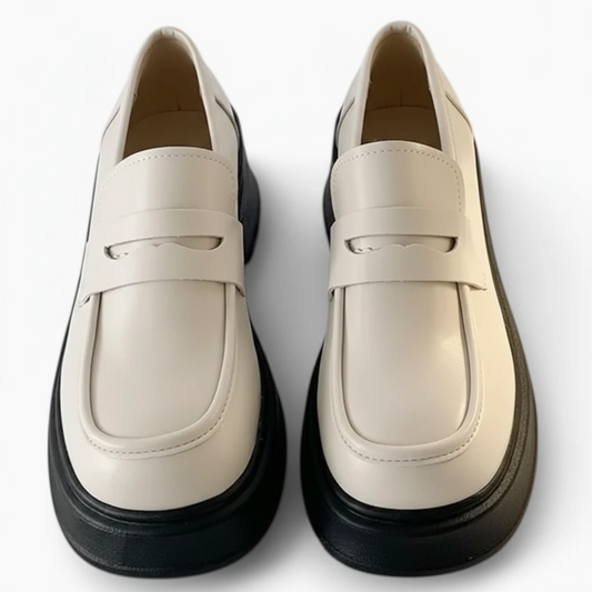 Mocassin tissu femme blanc à semelle épaisse et talon épais, vue de profil