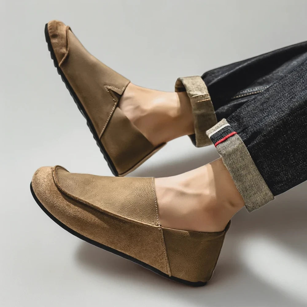 Détail de la semelle du mocassin homme en tissu respirant