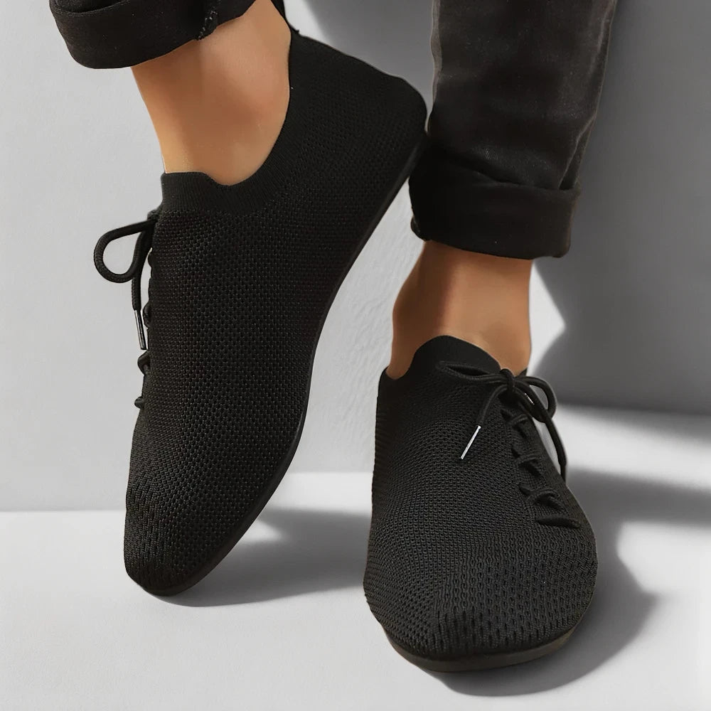Mocassins toile homme vue de côté montrant le design épuré et léger
