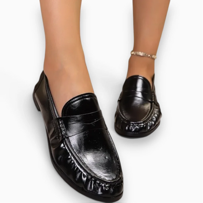 Mocassins velours femme avec détail volant, chaussure facile à enfiler