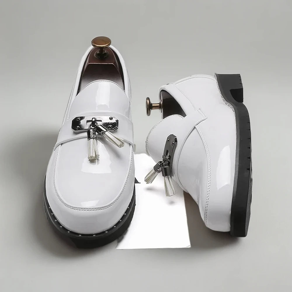 Mocassins vernis noirs alternatives élégantes au style britannique classique