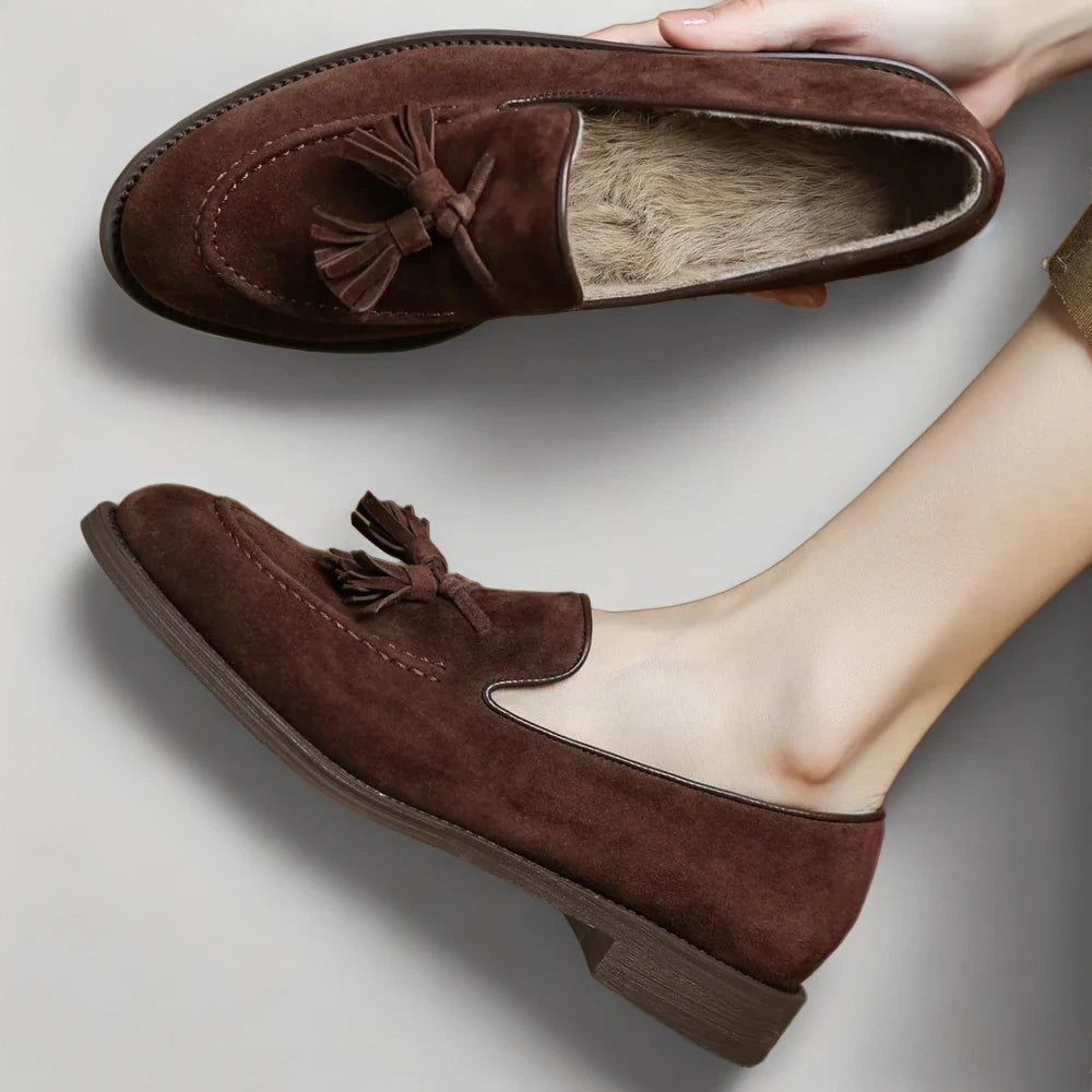 Mocassins femme franges en cuir suédé, détail de la semelle souple et flexible