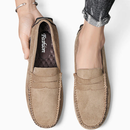 Mocassin ballerine homme de luxe, porter décontracté en ville avec costume