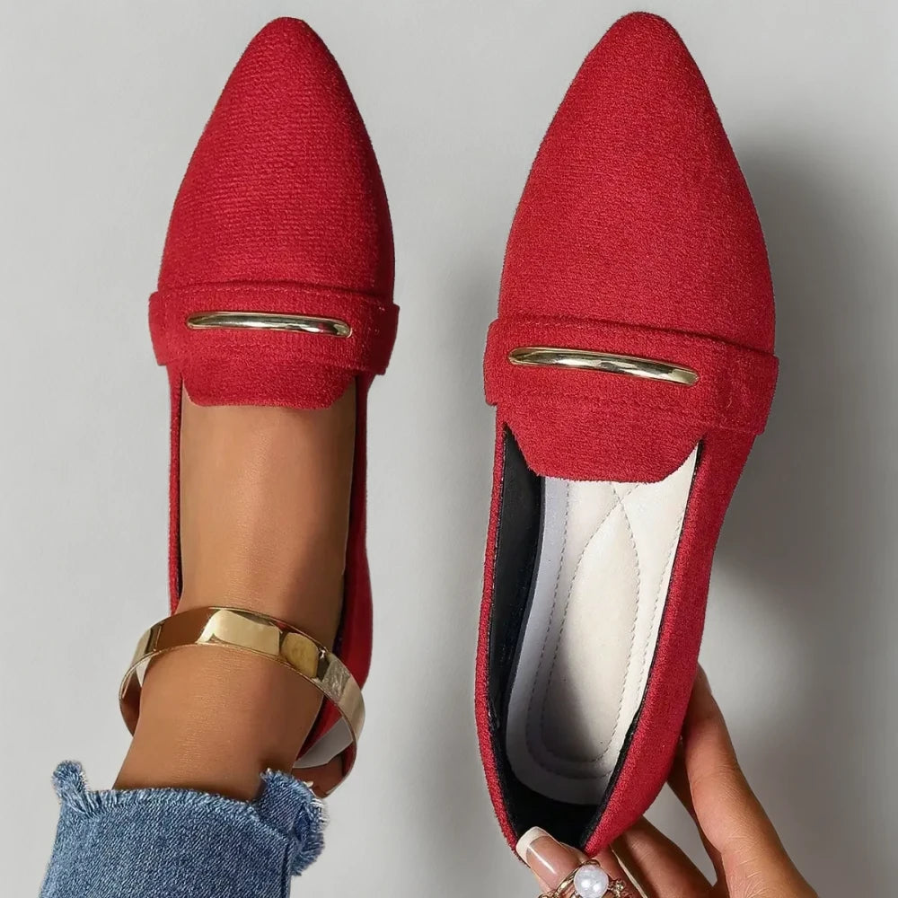 Détail de la construction souple des mocassins femme bicolores