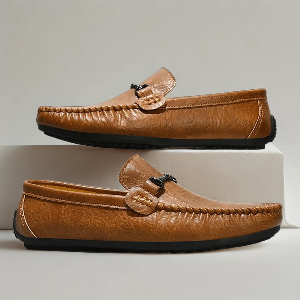 Intérieur confortable des mocassins pour homme avec doublure souple