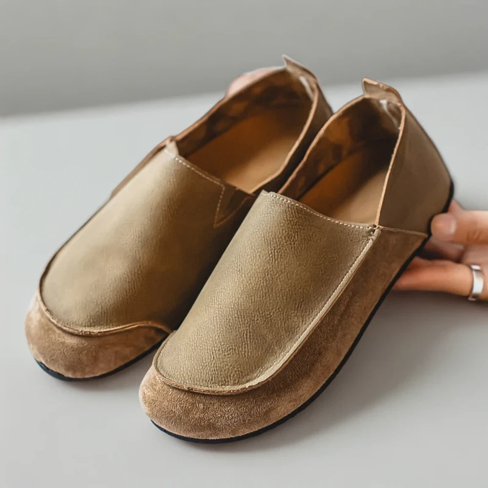 Chaussure mocassin cloutée facile à enfiler grosses semelles légères