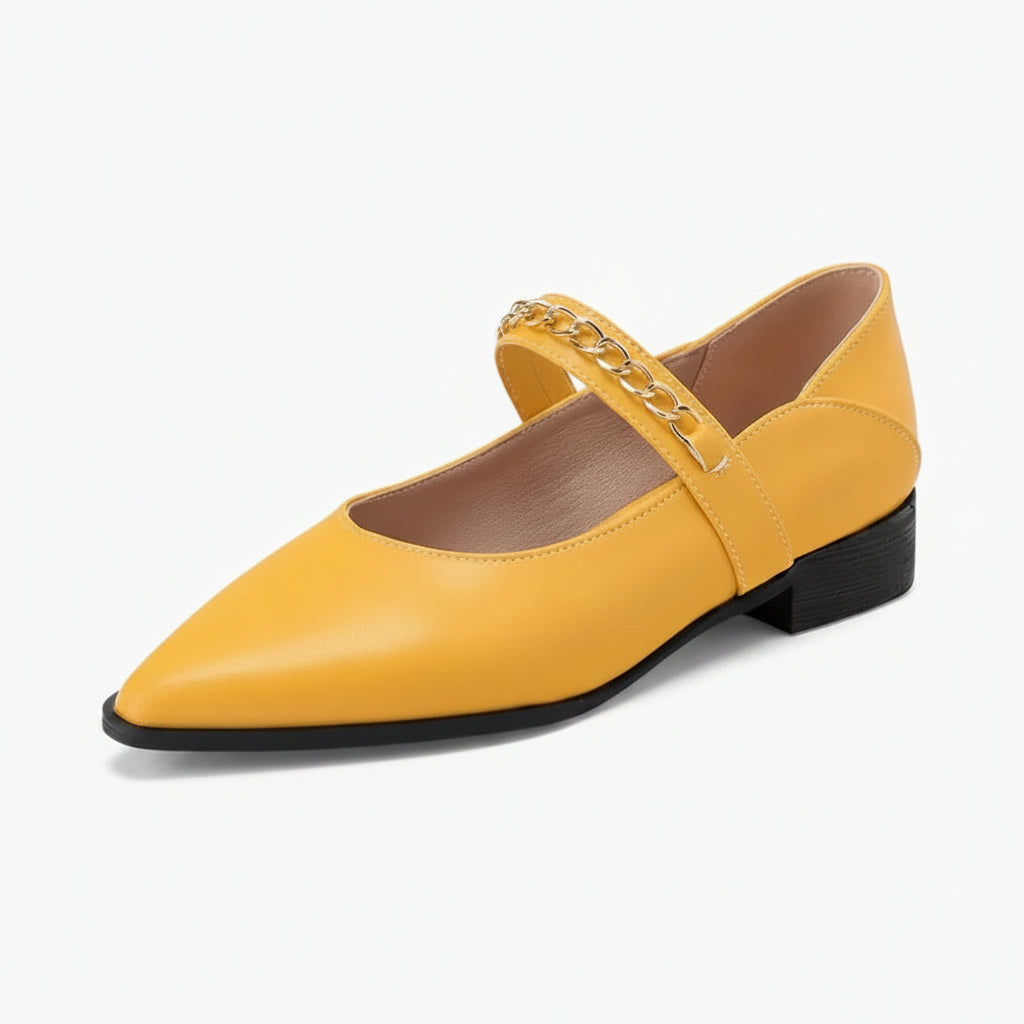 Mocassins de créateur femme à bout pointu avec détail chaîne dorée